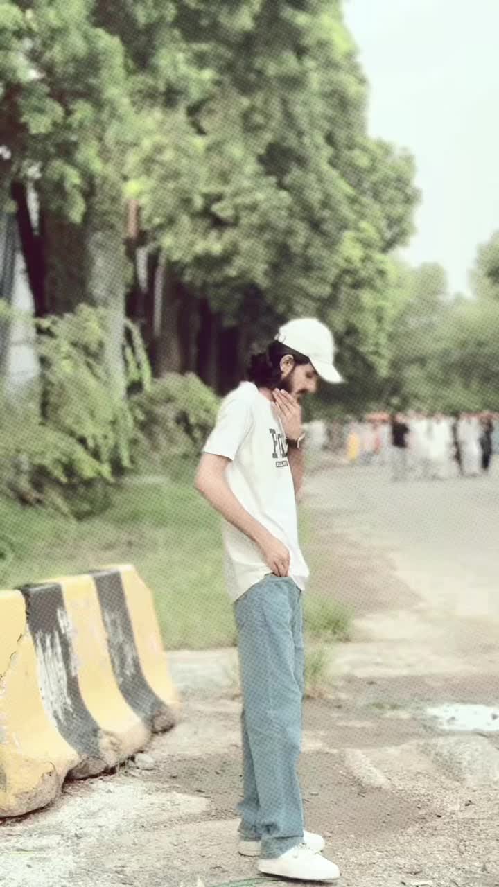 @KhaڑOoS🖤🥀