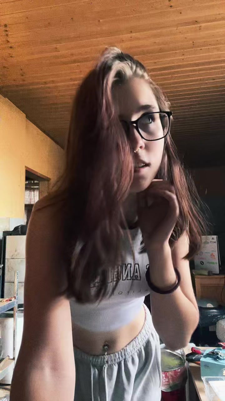 @Lenalovelykeksi