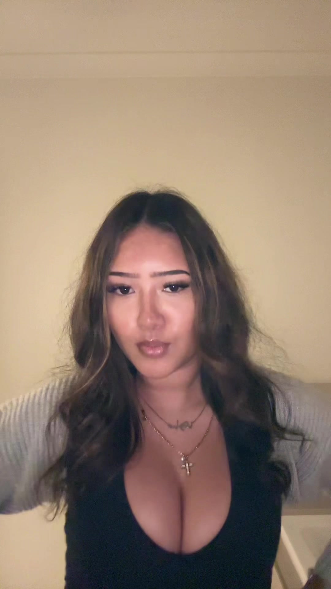@𝐦 𝐞 𝐥 𝐨 𝐝 𝐲