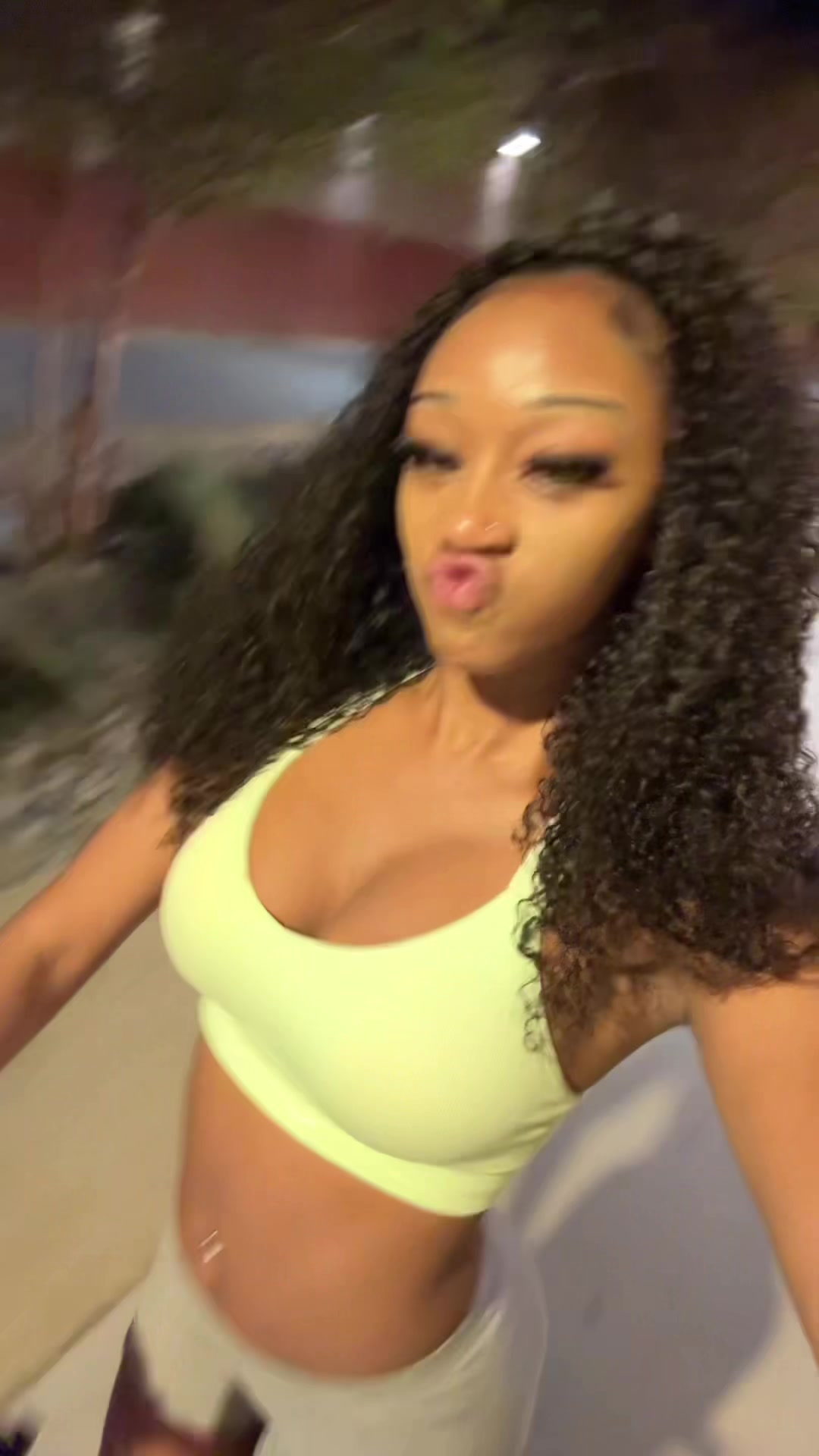 @mouthfullofninii