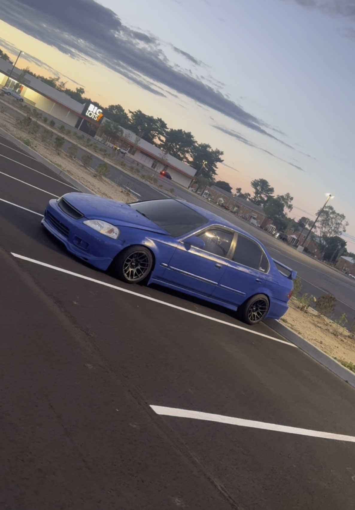 @️ ᴖ̈