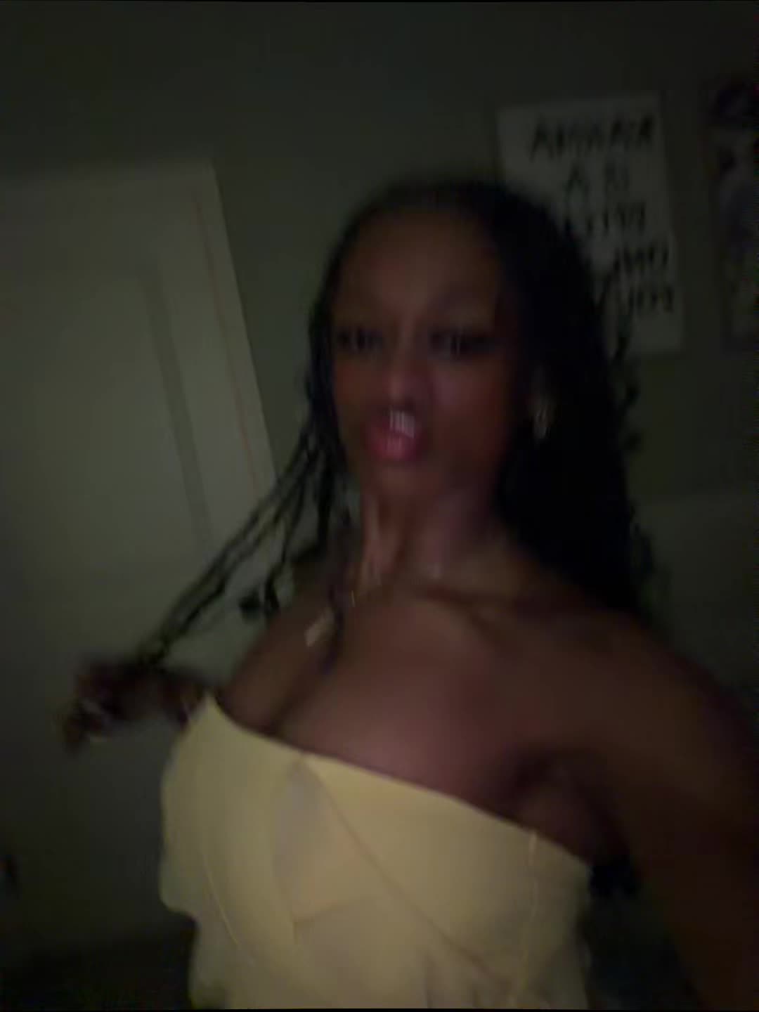 @Amari