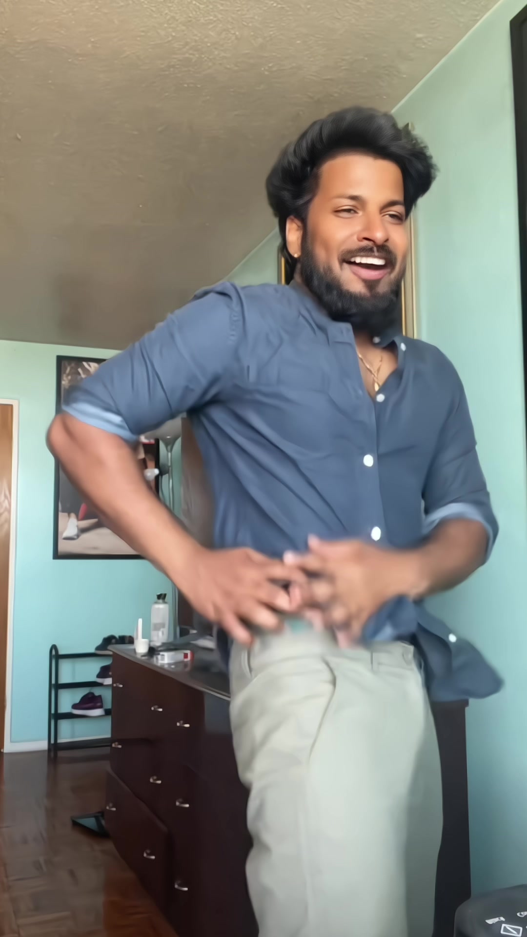 @Dhilak
