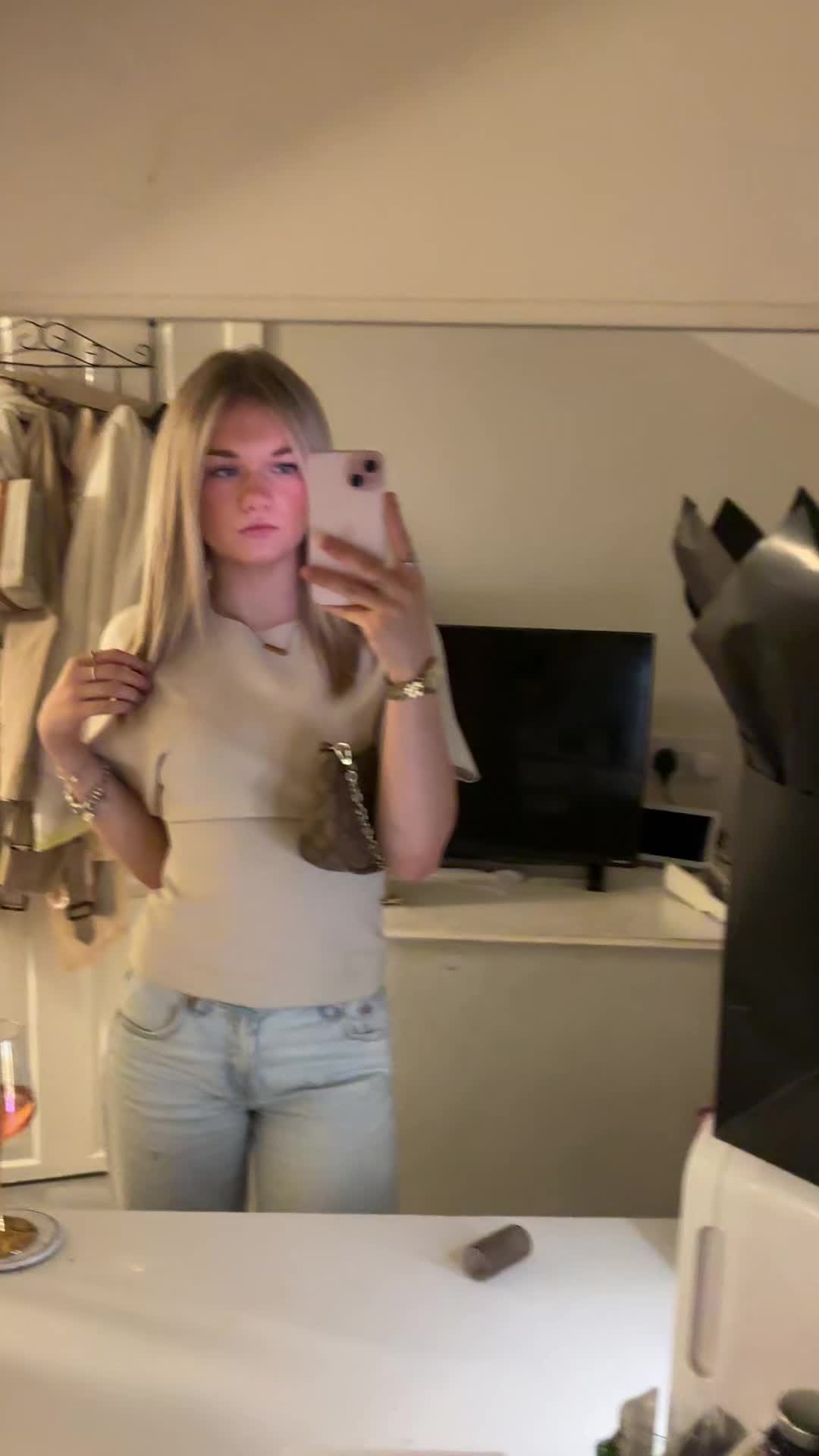 @chloxxlea