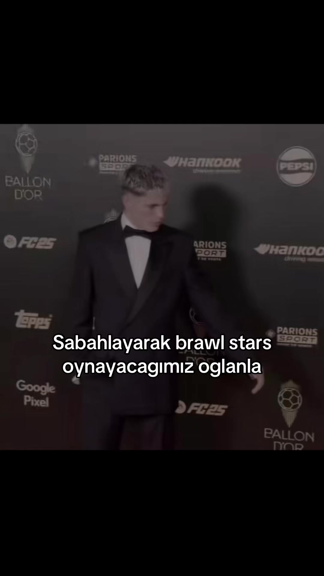 @Yağmúrr🎀༘