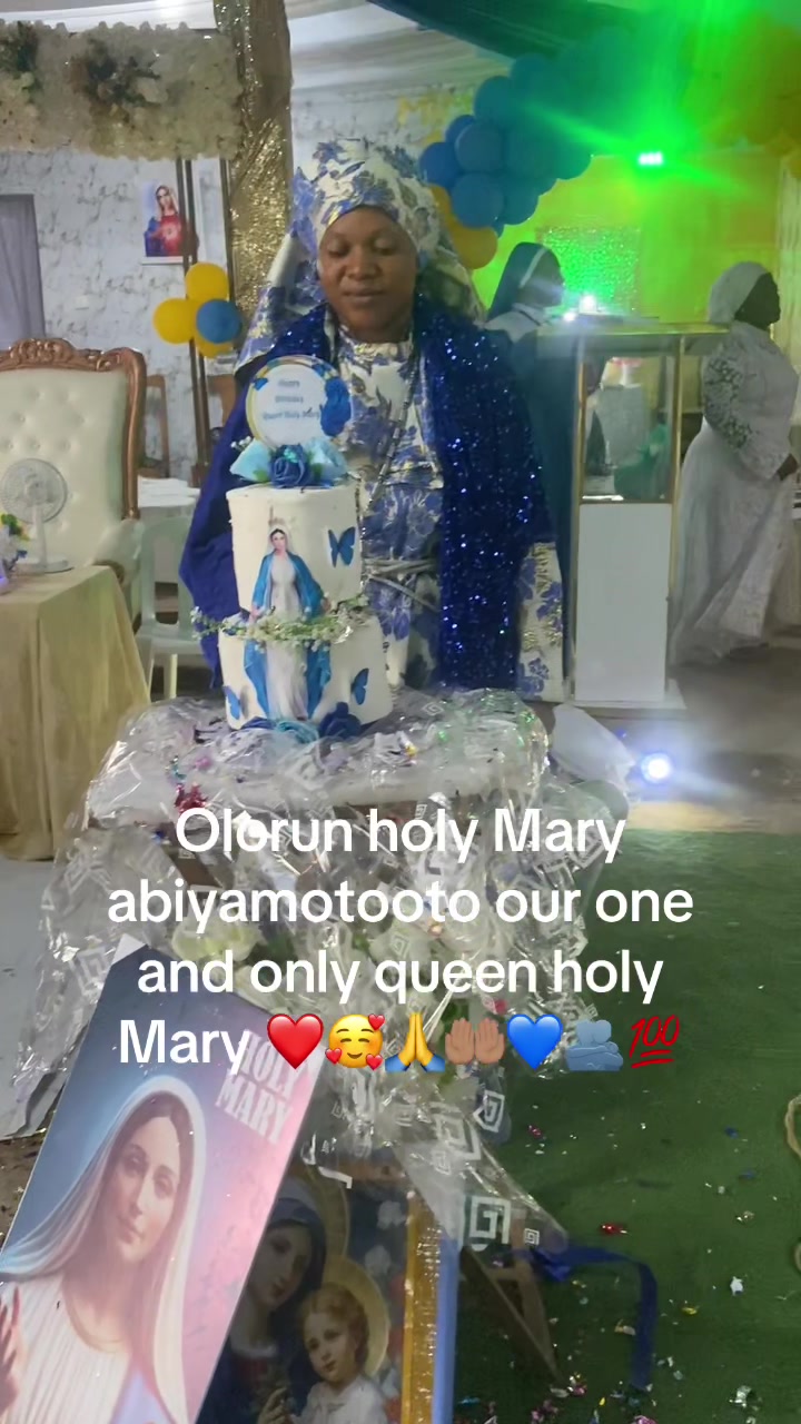 @OLUWASEUN🌸🍭🎀