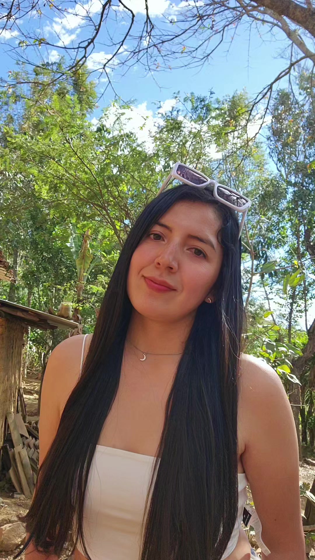 @Ni&ntilde;a de la sonrisa. te sigue