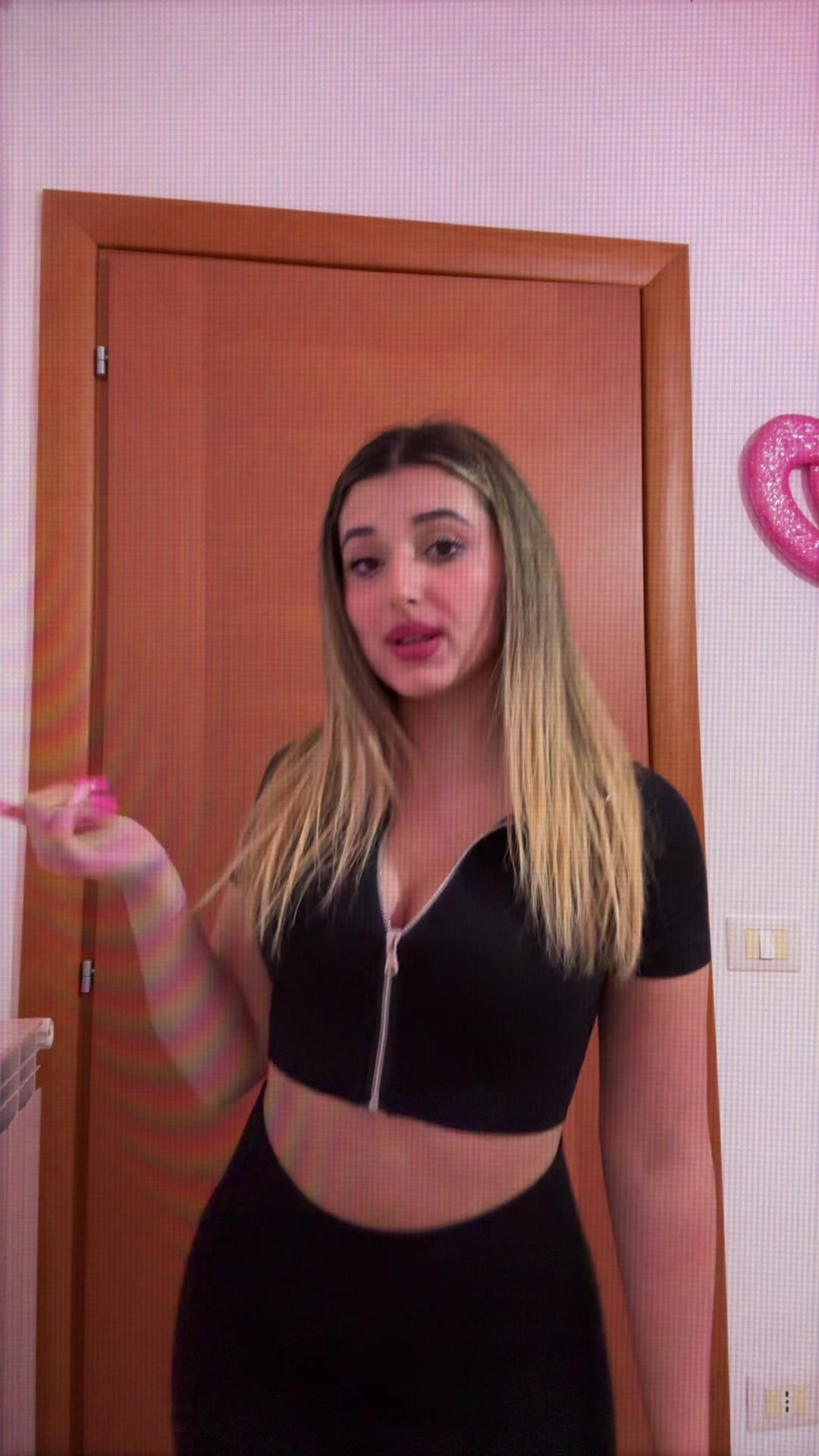 @BARBIE 🎀