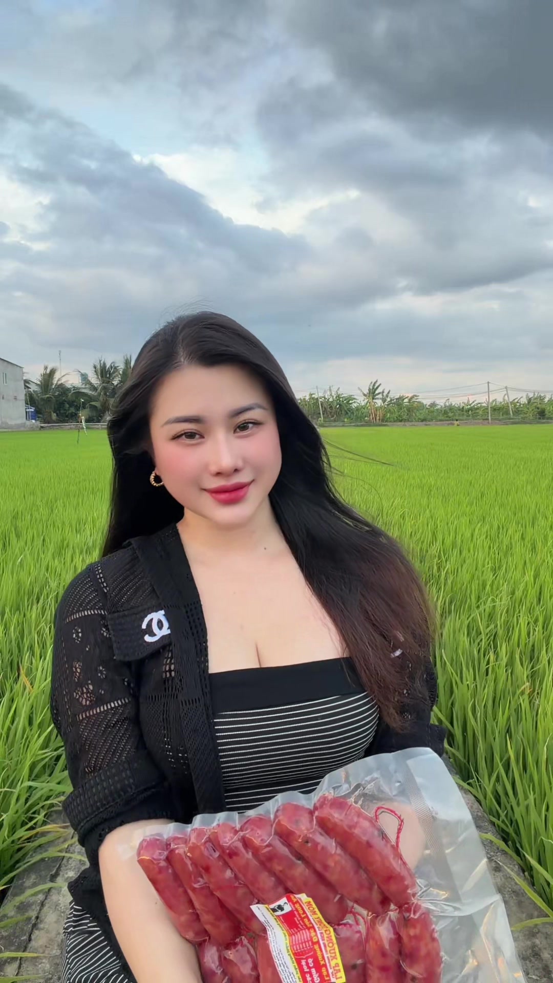 @Ho&agrave;ng Yến