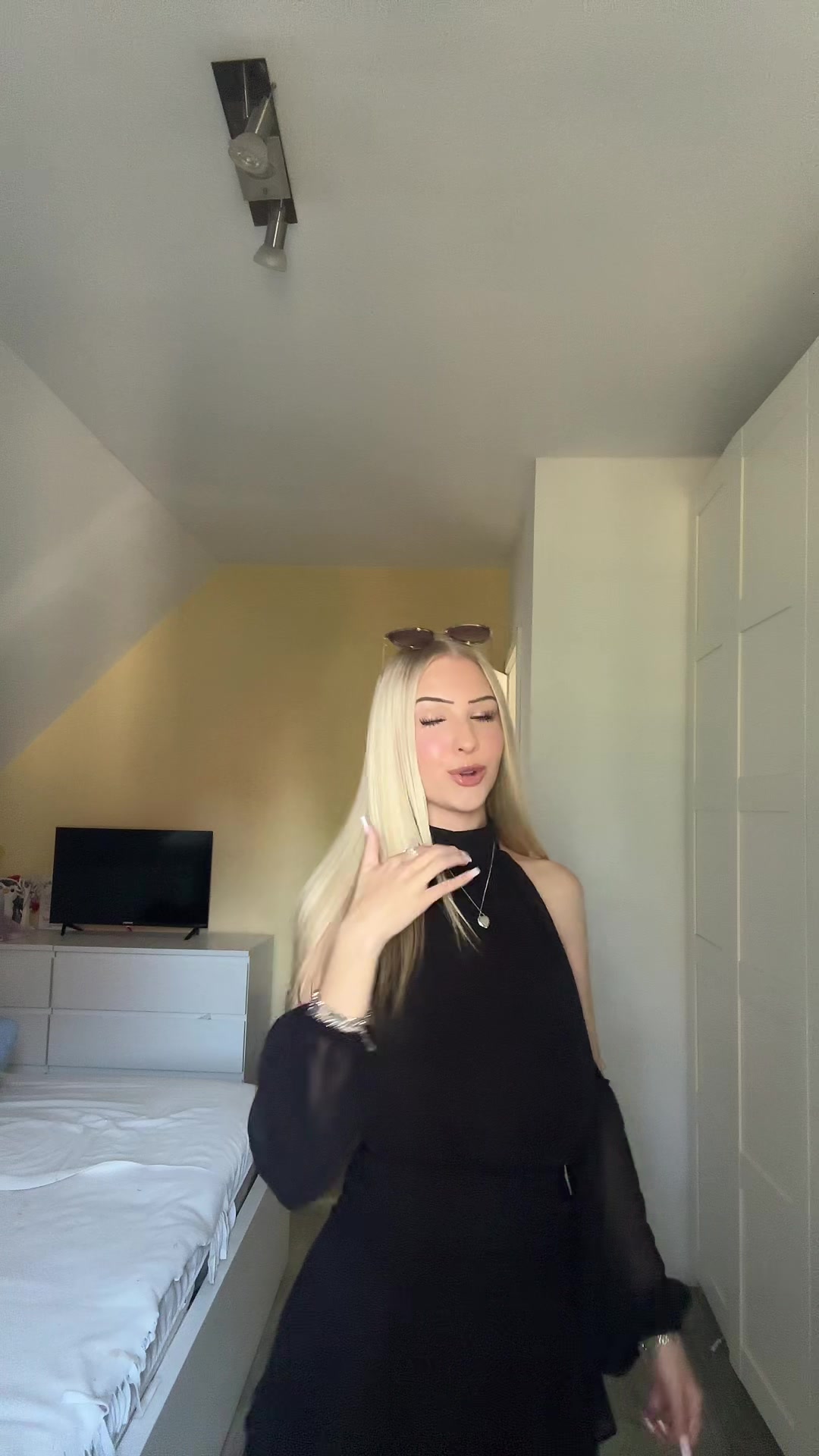 @julia