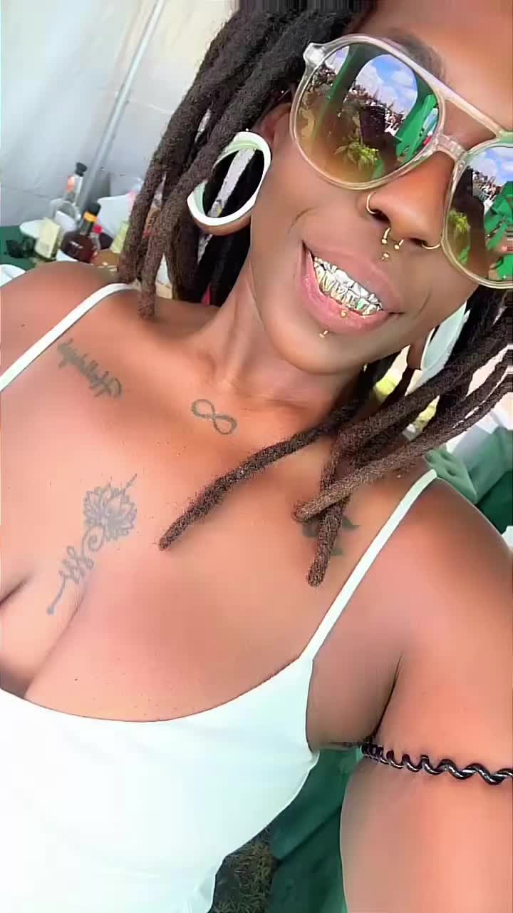 @tharahsings