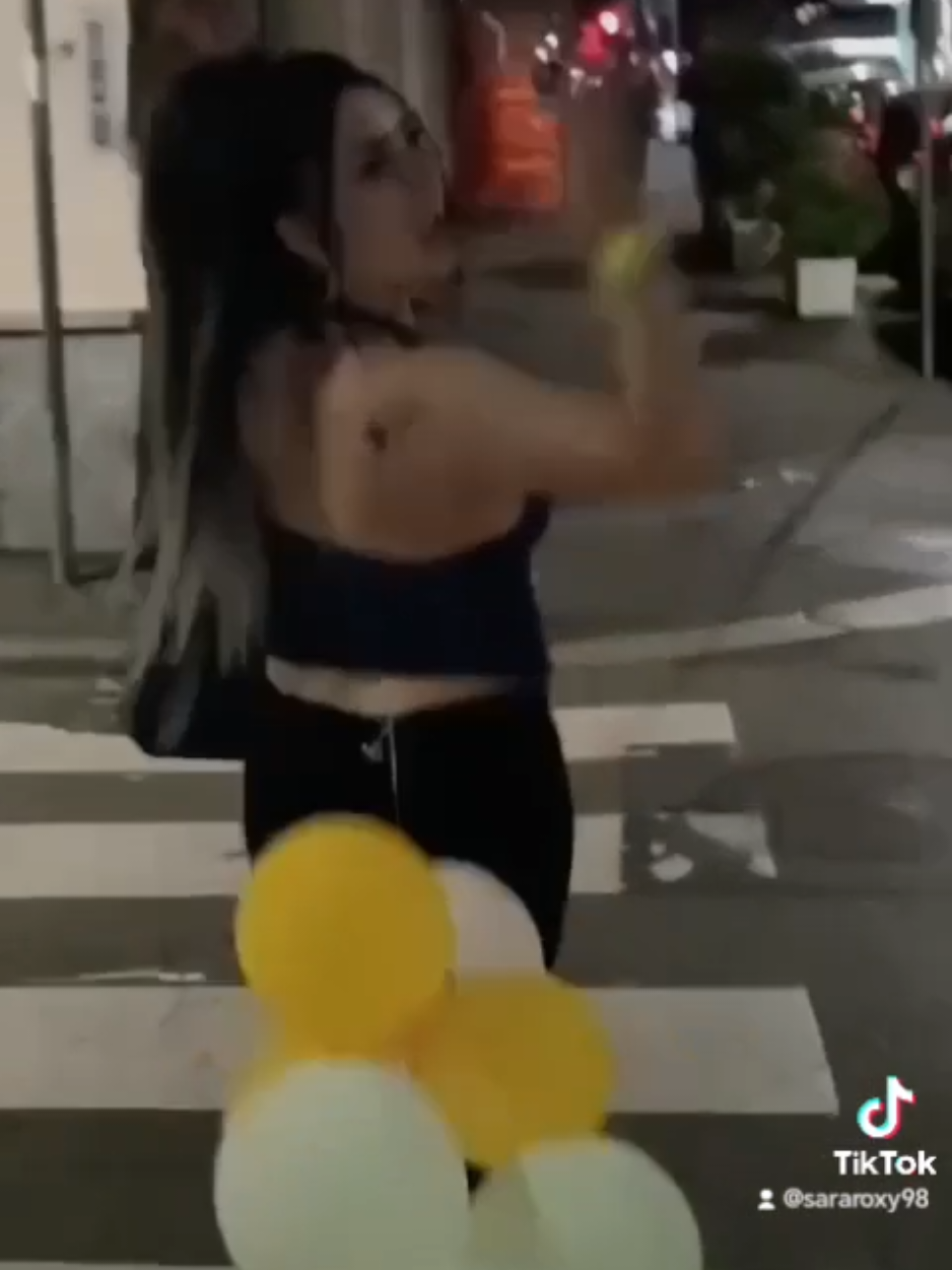 @SARA ROXY