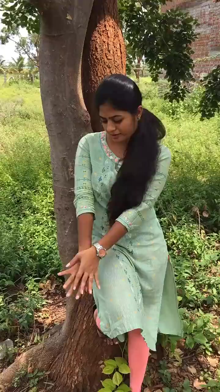 @𝐩𝐫𝐢𝐲𝐚𝐧𝐤𝐡𝐚