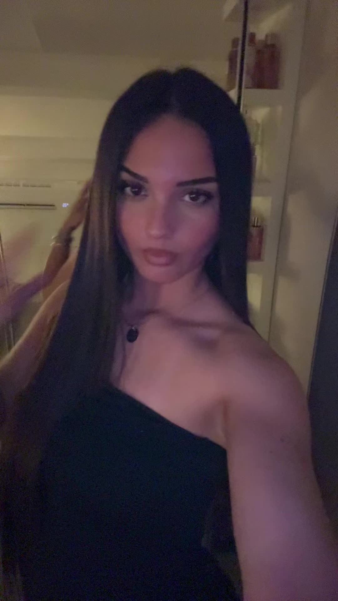 @𝐋