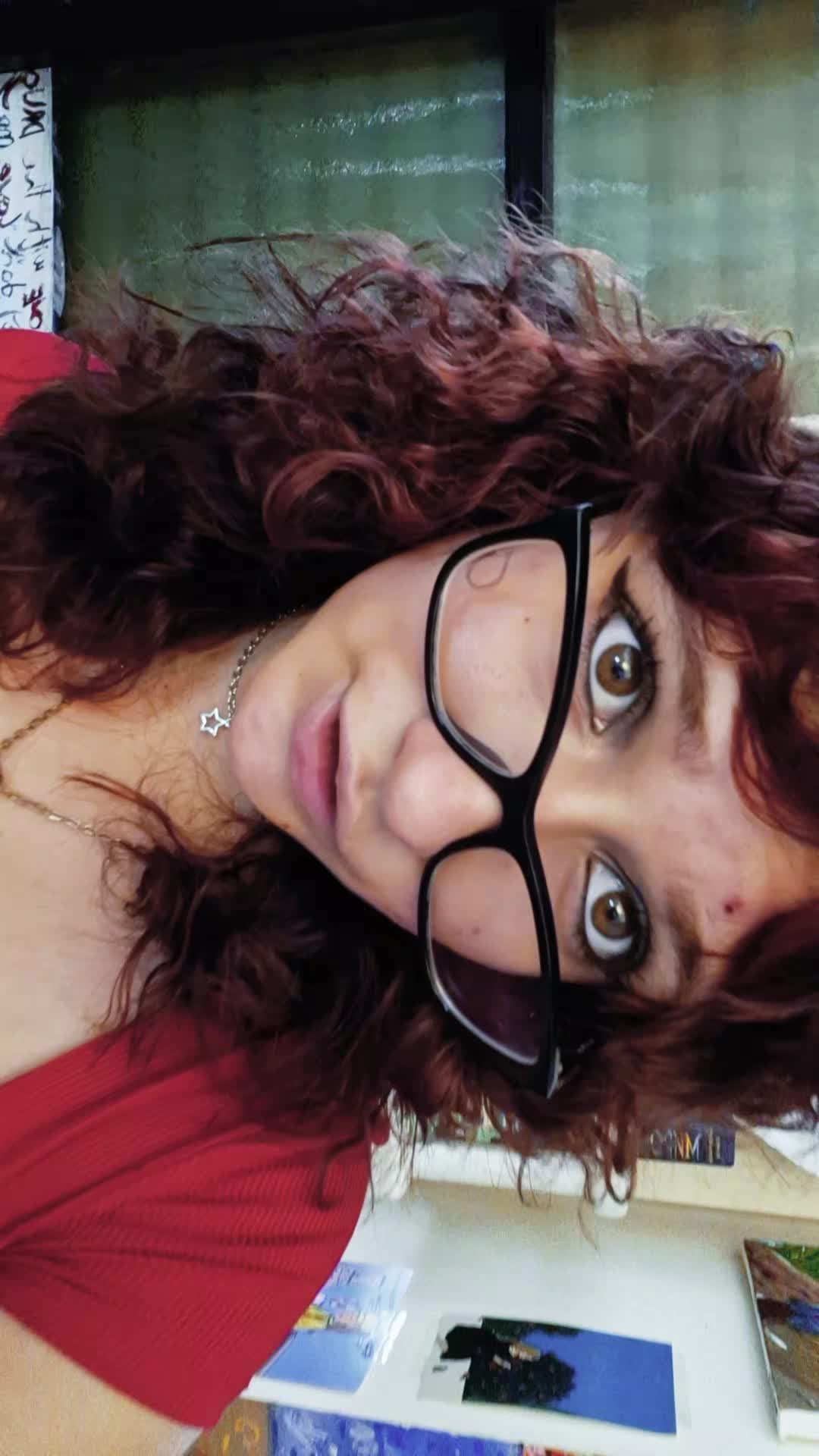 @Mary._.y