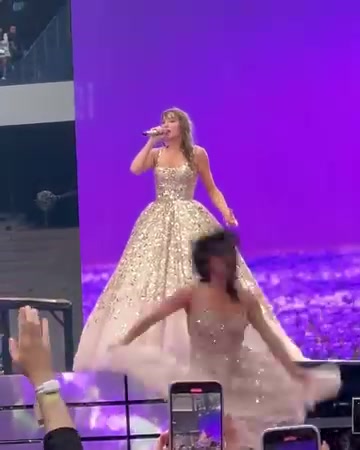 @𓂃꙳⋆videos from the eras tour
