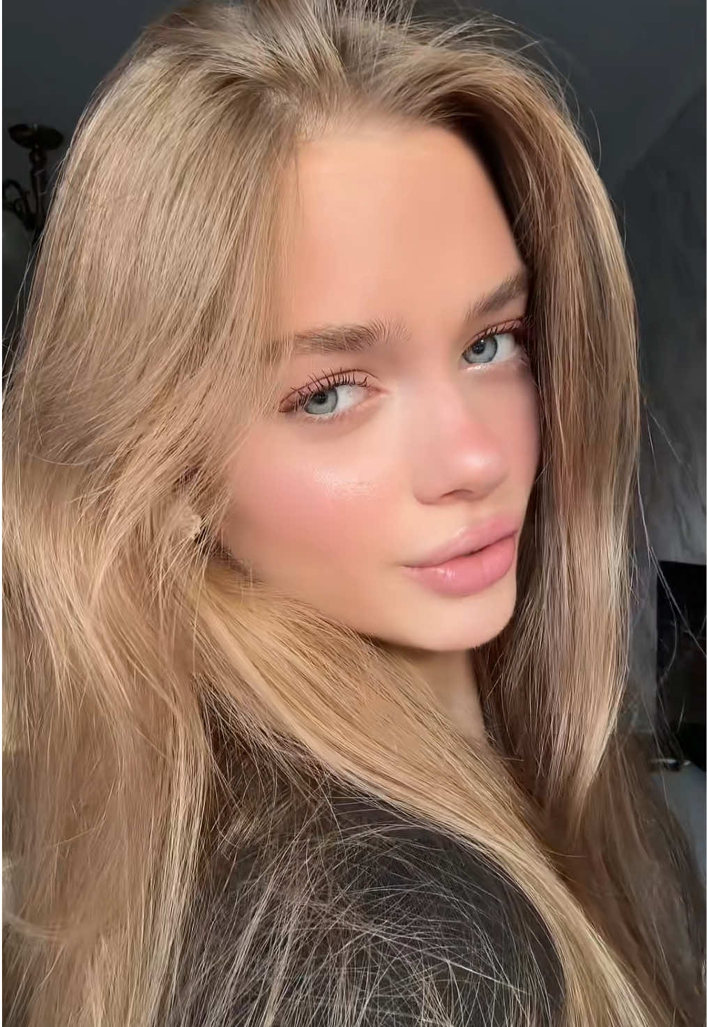 @Євеліна
