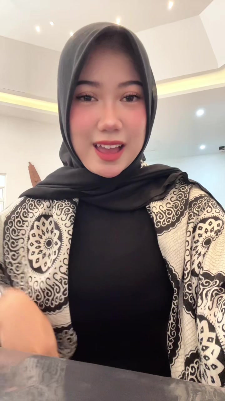 @Velisa