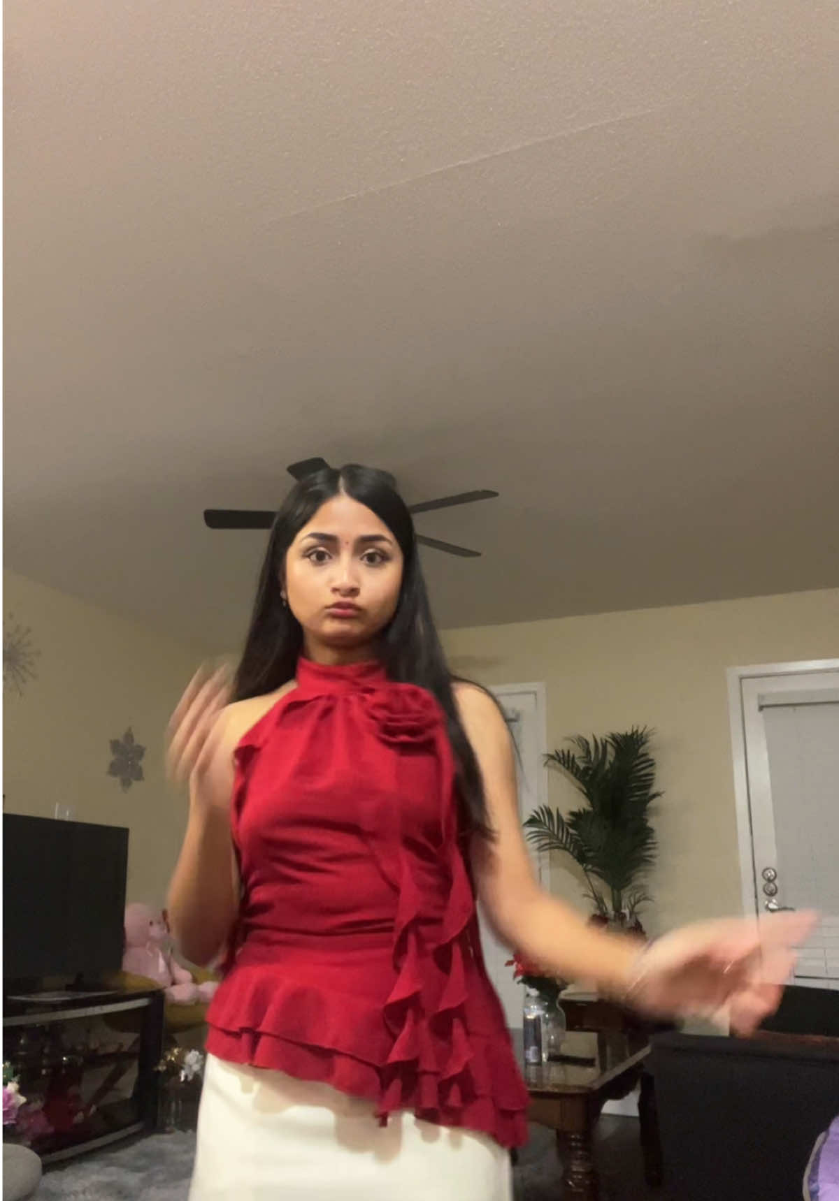 @Kiara056