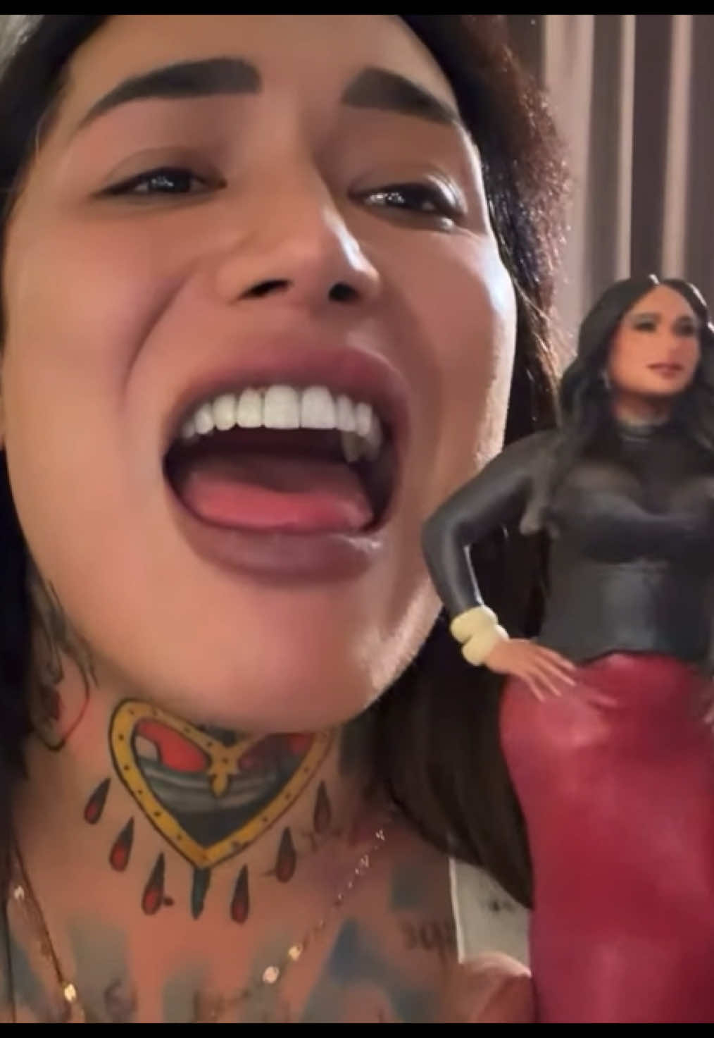 @VIRALES