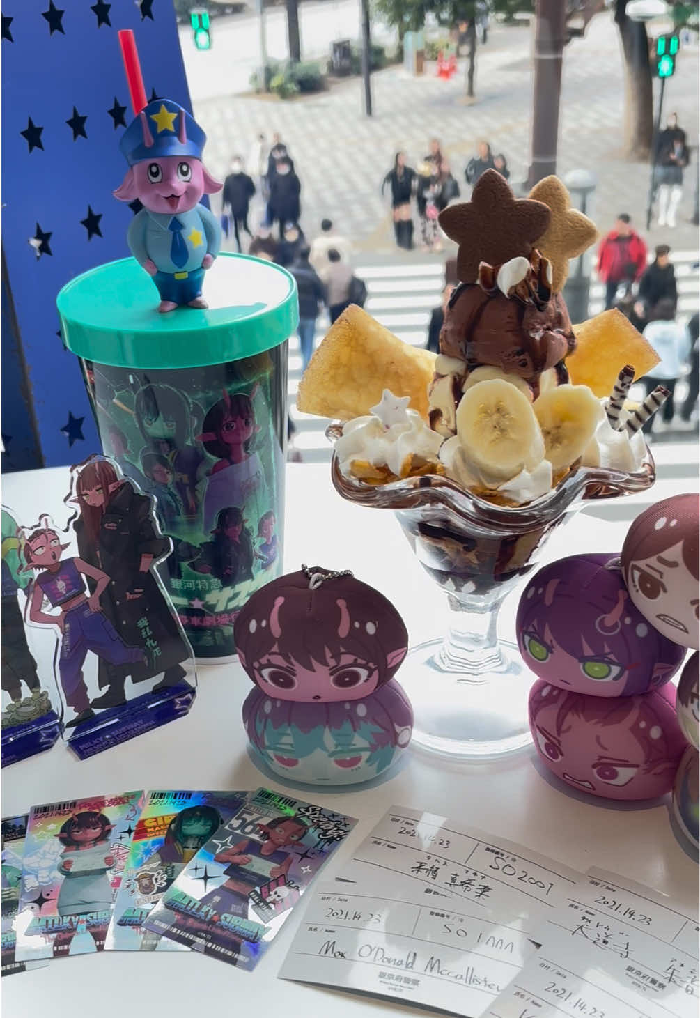 @みにに