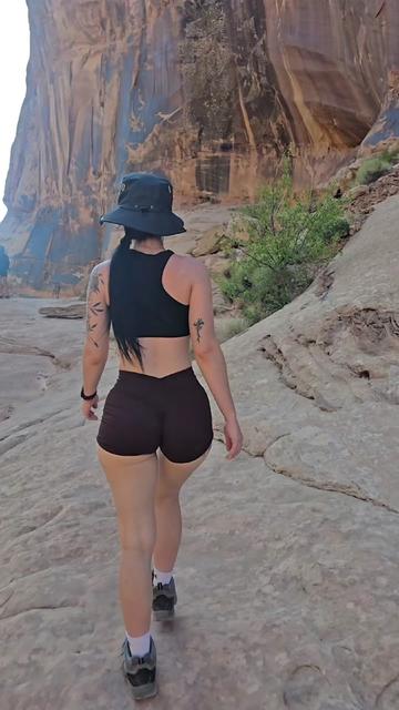 @Laritza25_oficial