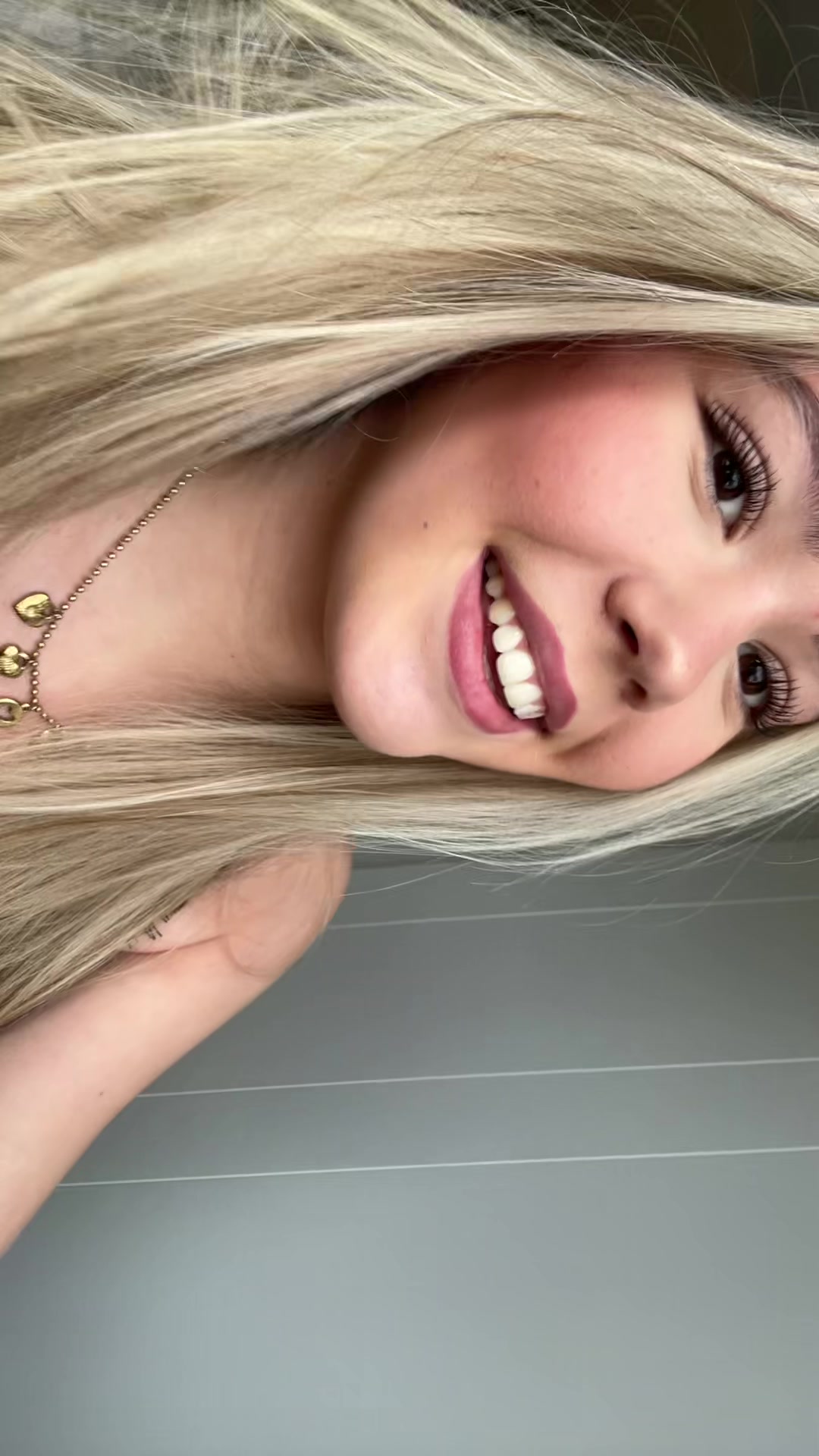 @Vꨄ
