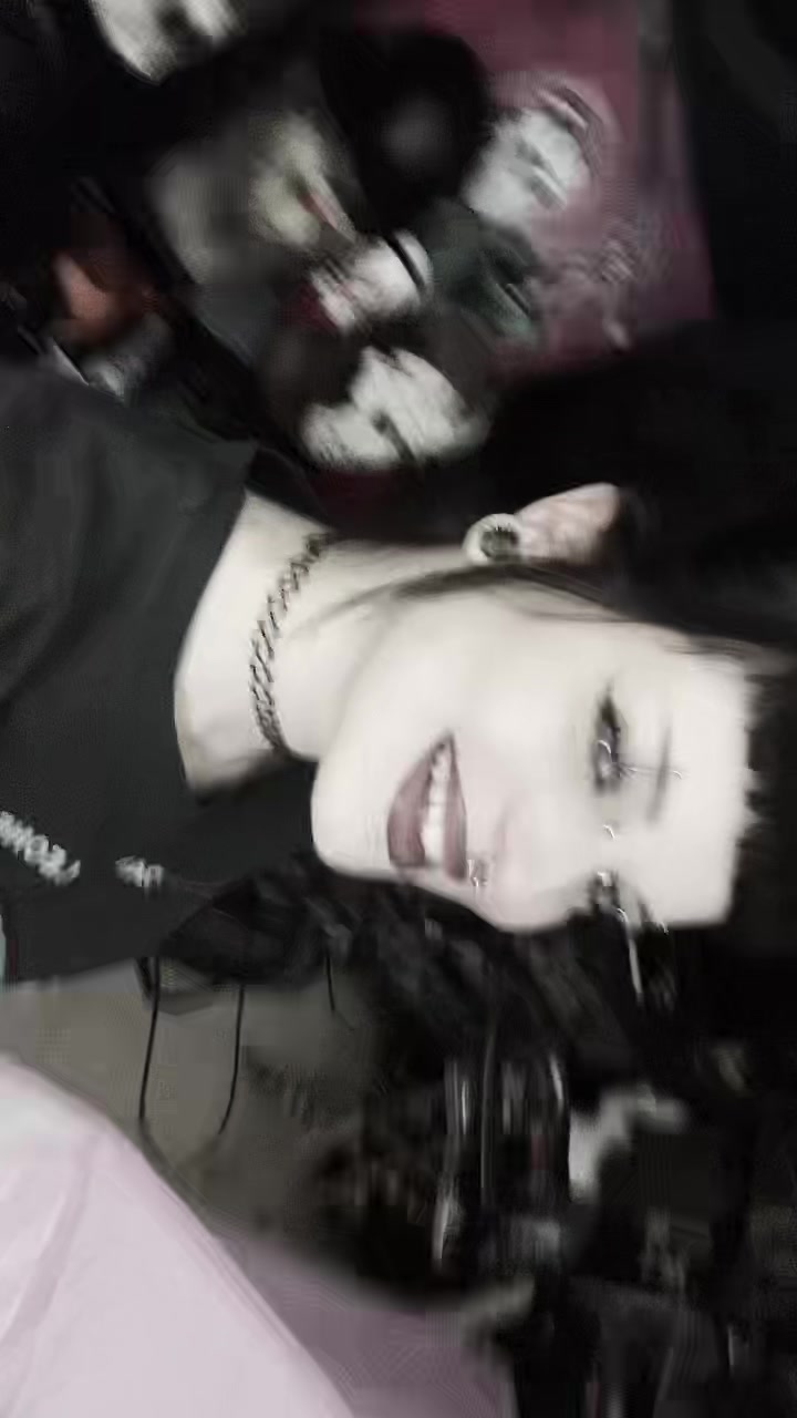 @𝔄𝔩𝔦𝔠𝔢🗝️