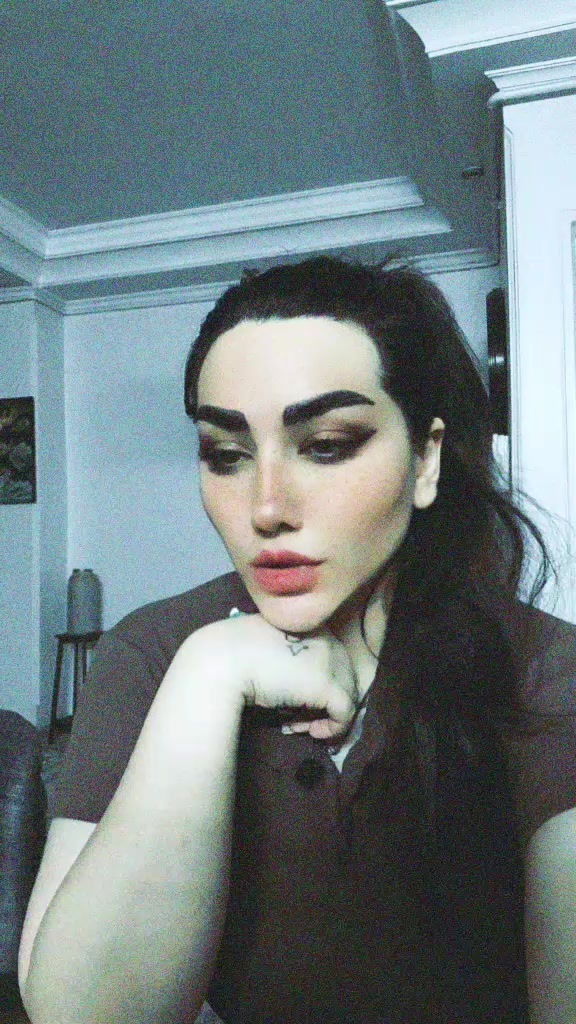 @pariya ariyaei