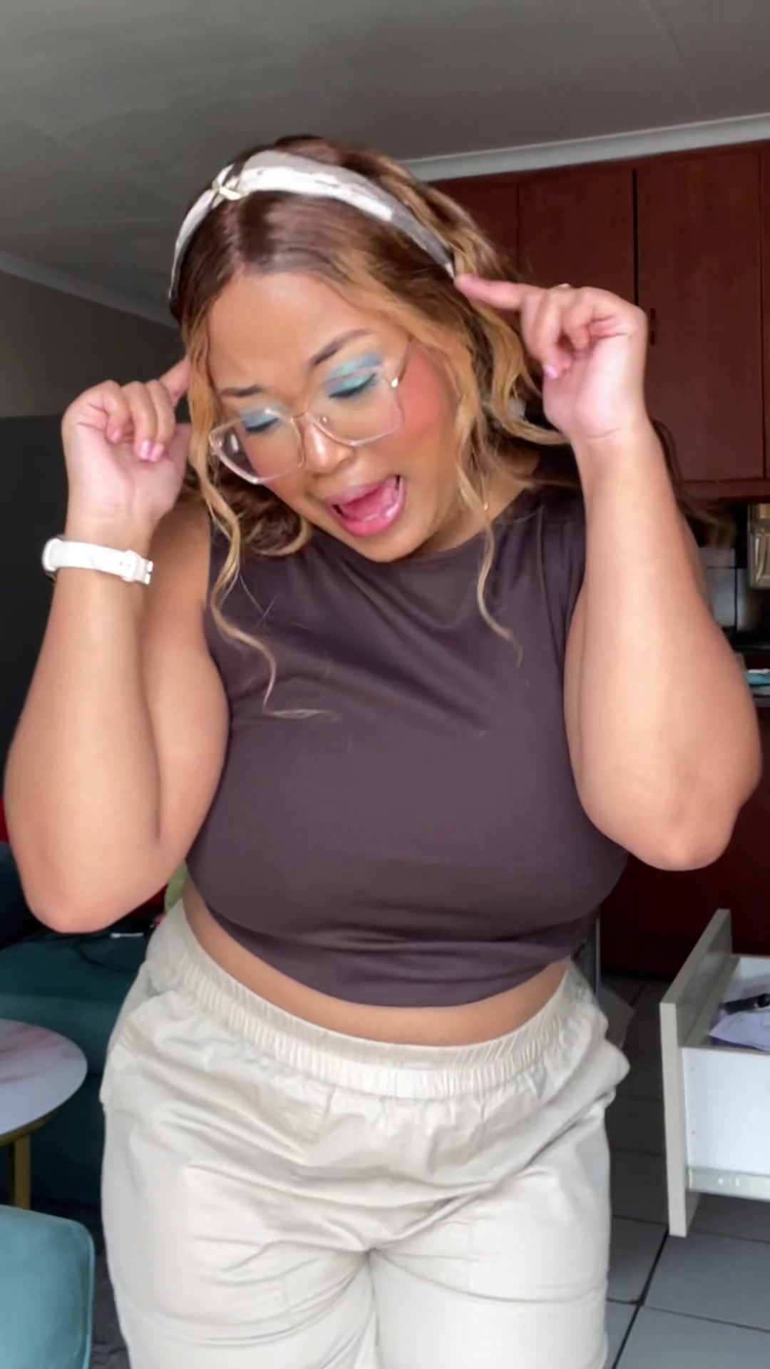 @Thatohatsi