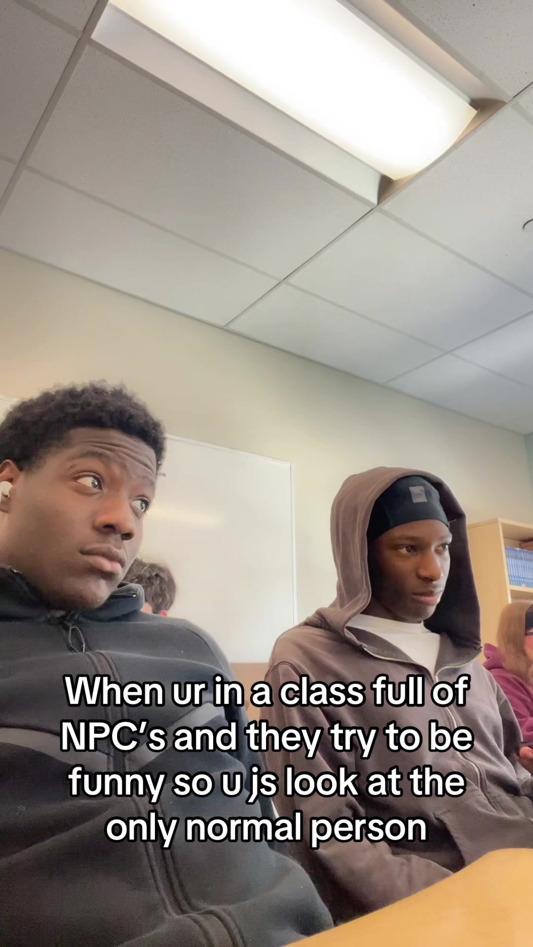 @Izzy🦈