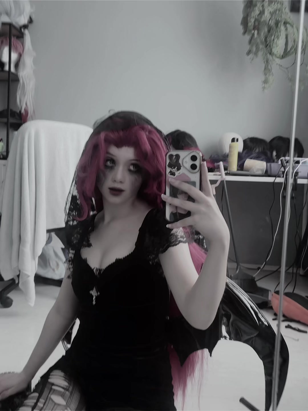 @melscara_