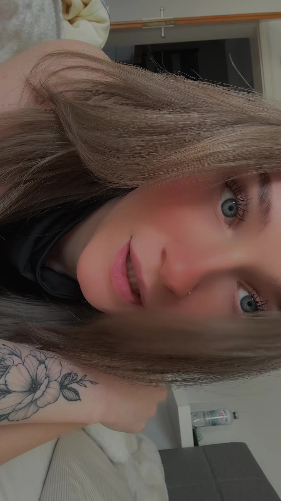 @Lizzz.hkr