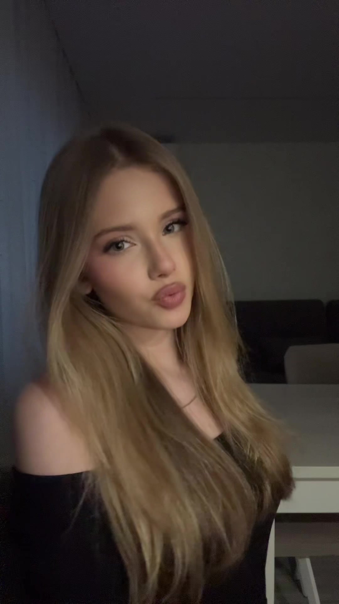 @Á