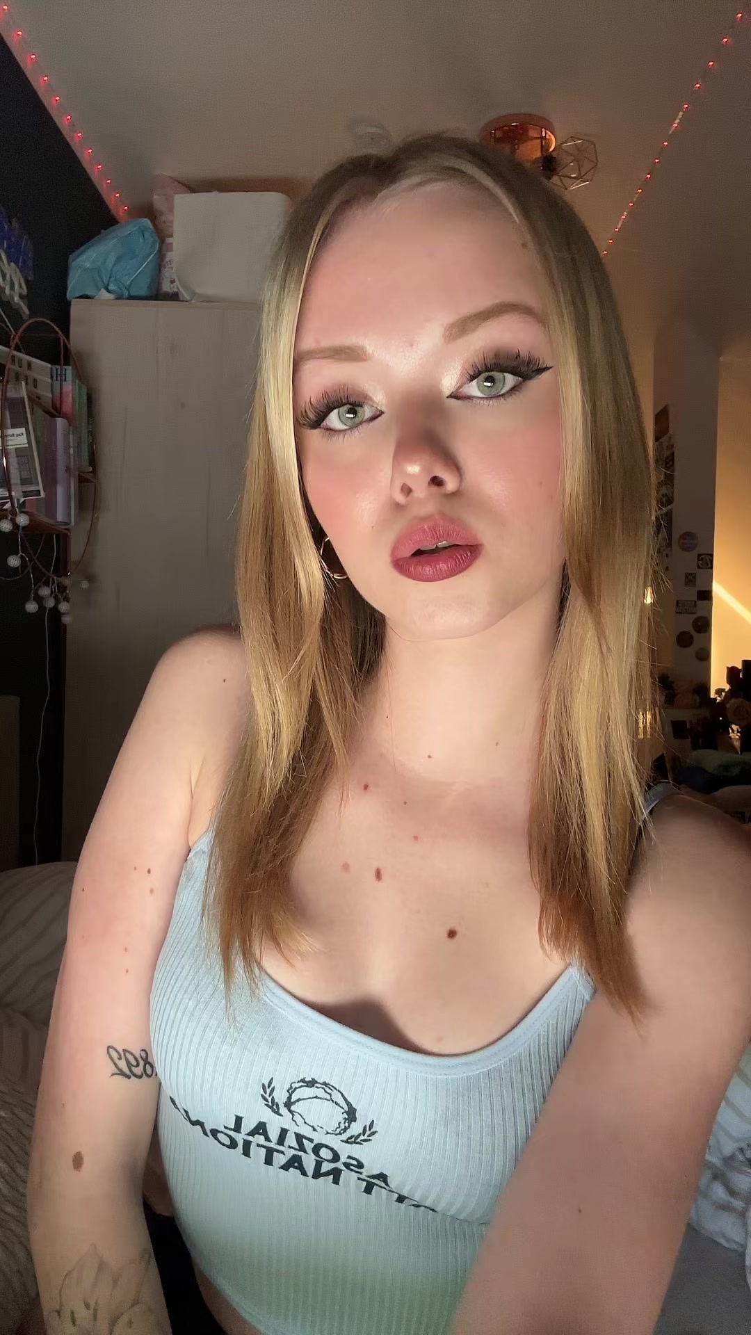 @🌷𝐋𝐞𝐧𝐢🌷