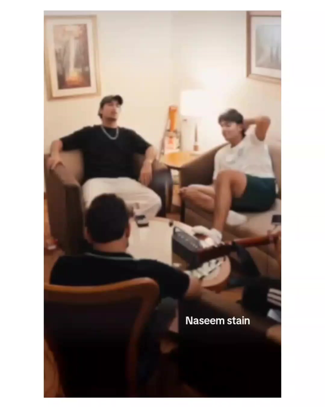 @𝙉𝙖𝙨𝙚𝙚𝙢 𝙀𝙙𝙞𝙩𝙯