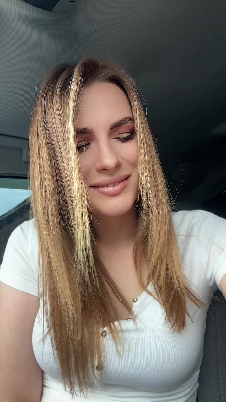 @Valentina