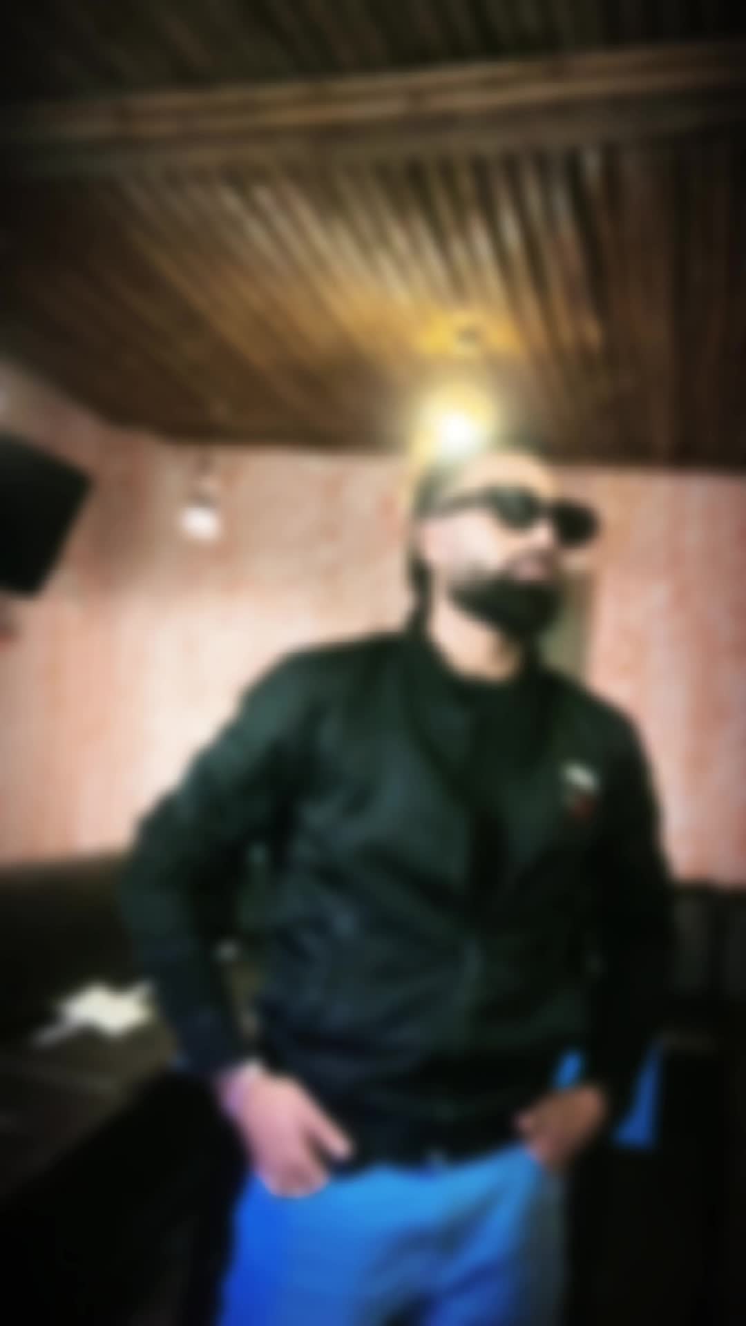@HandsomeHunk (VK18)