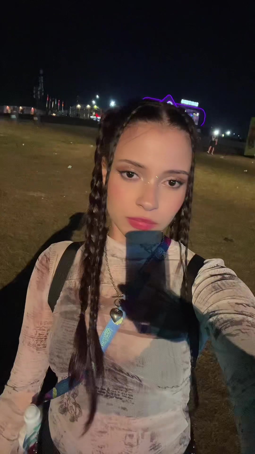 @nini