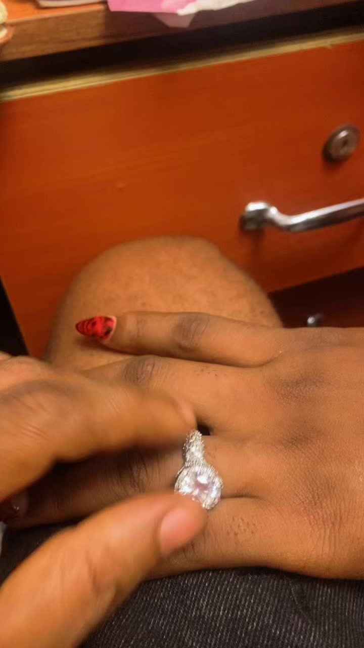 @Oluchi_stella
