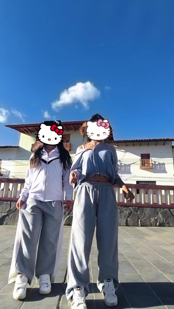 @C4mil4 ๐_๐