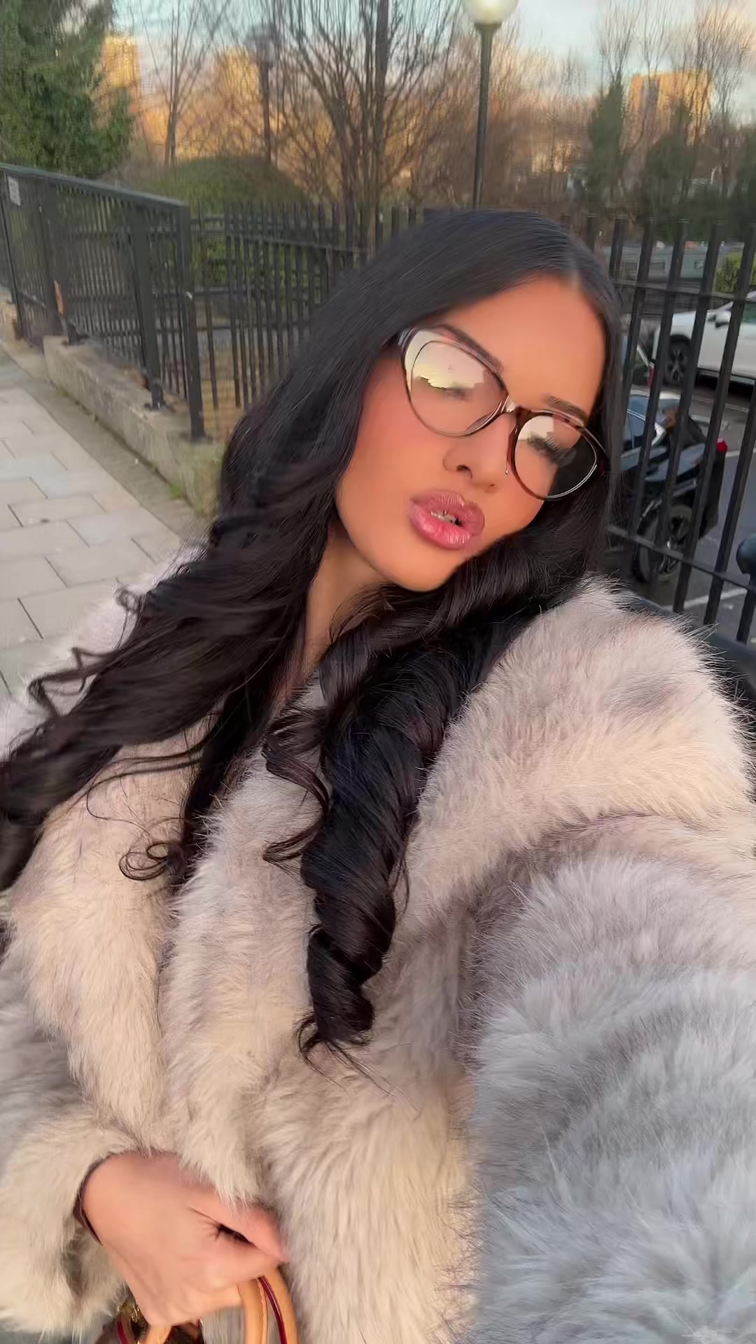 @dinaaxbss