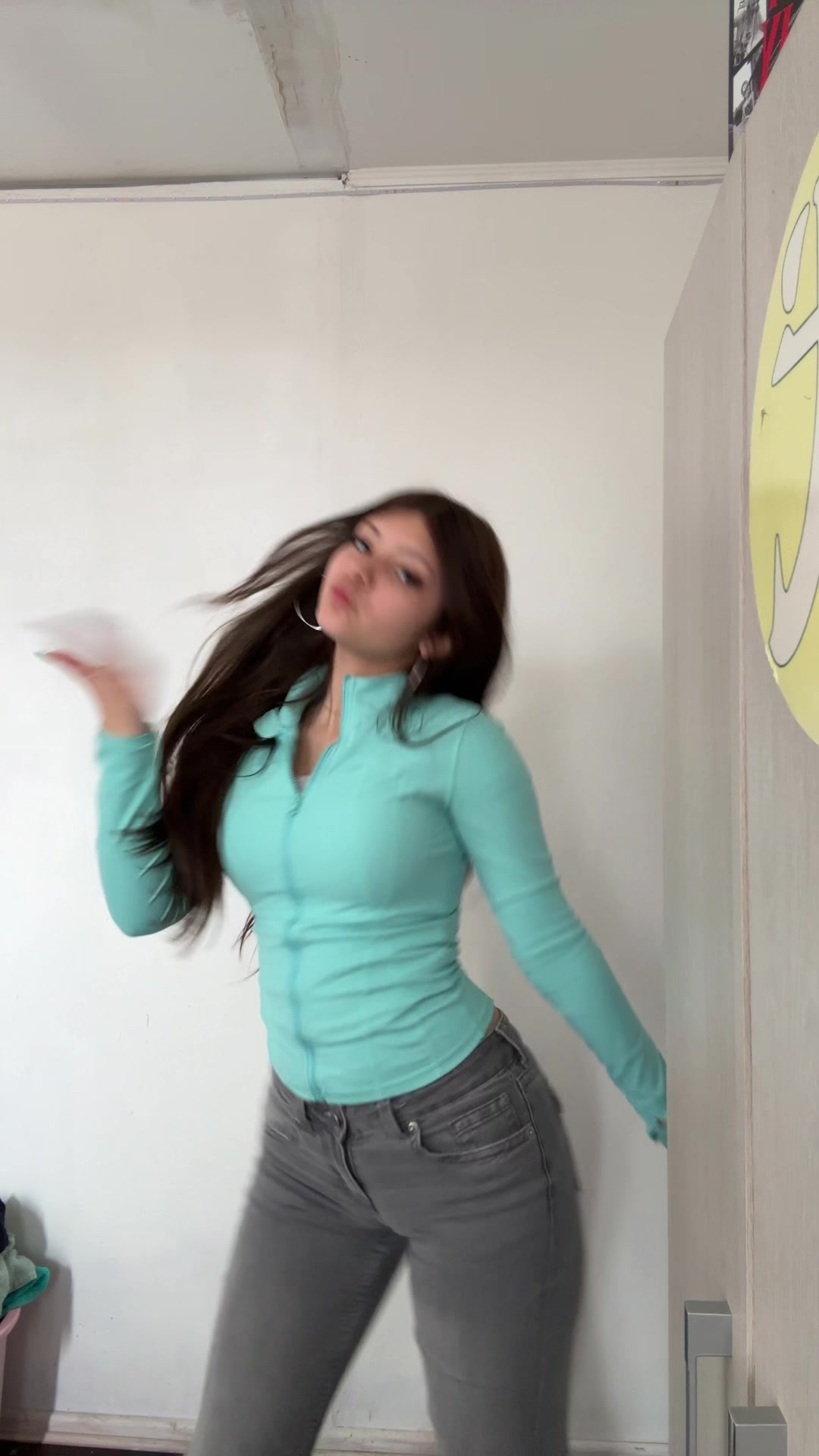 @Valentina