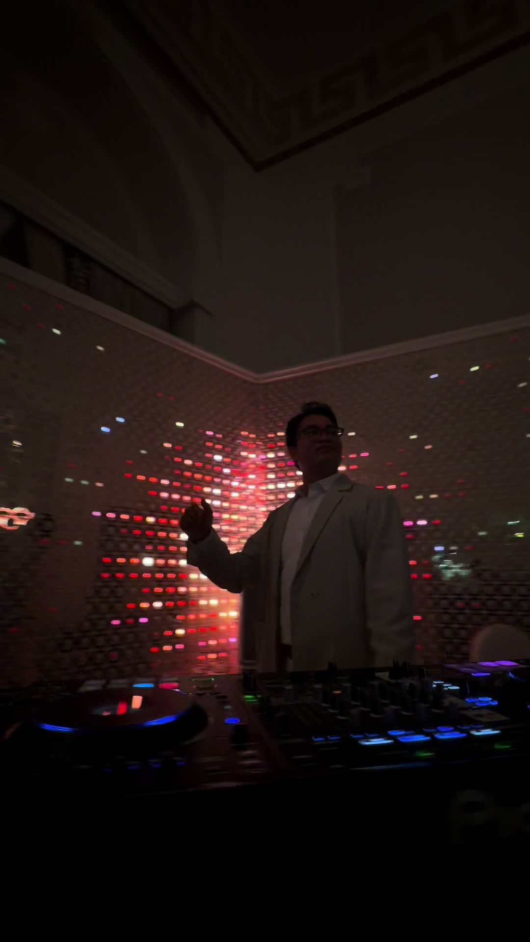 @DJ Gowshut