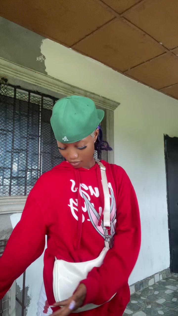 @B&iuml;ll&icirc;&ntilde;&ecirc; DC Queen