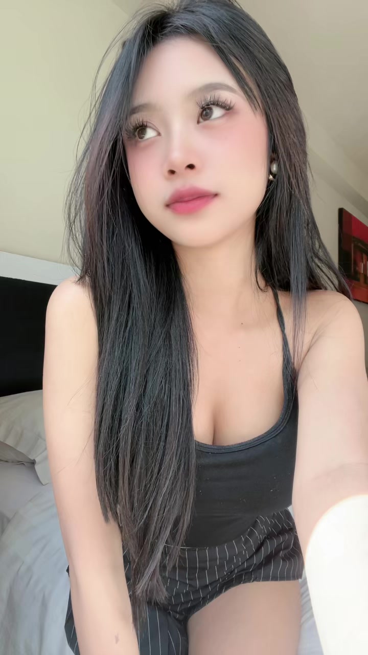 @caca cantik ੭୧⊹