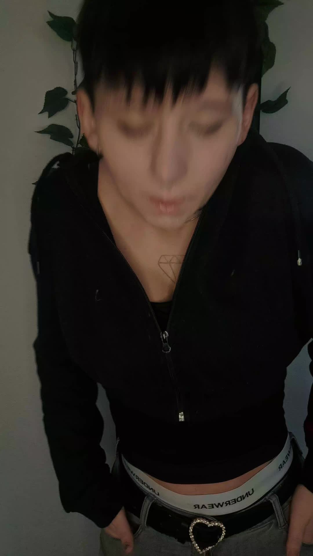 @Nachtfalter🦋