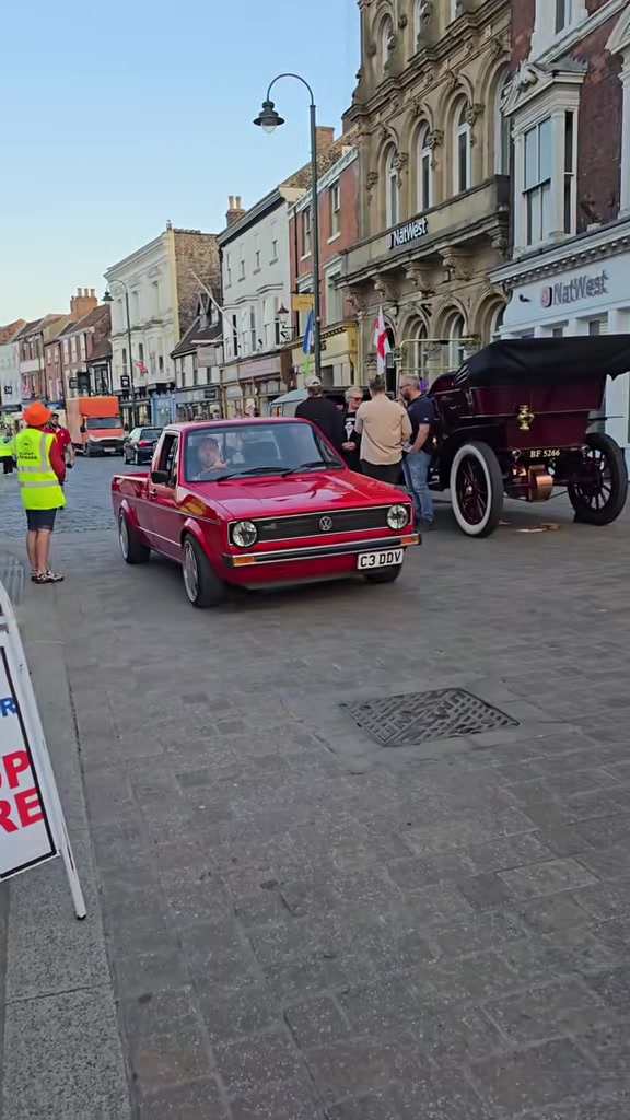 @yorkshirelassuk