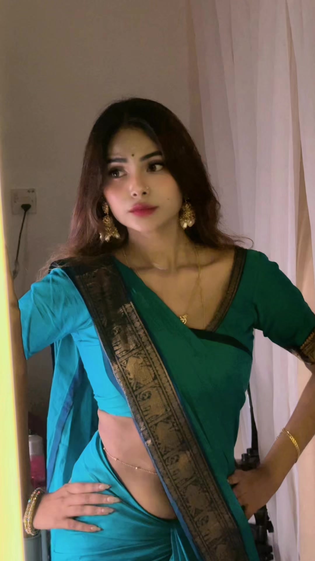 @Vanesh Sara๐น