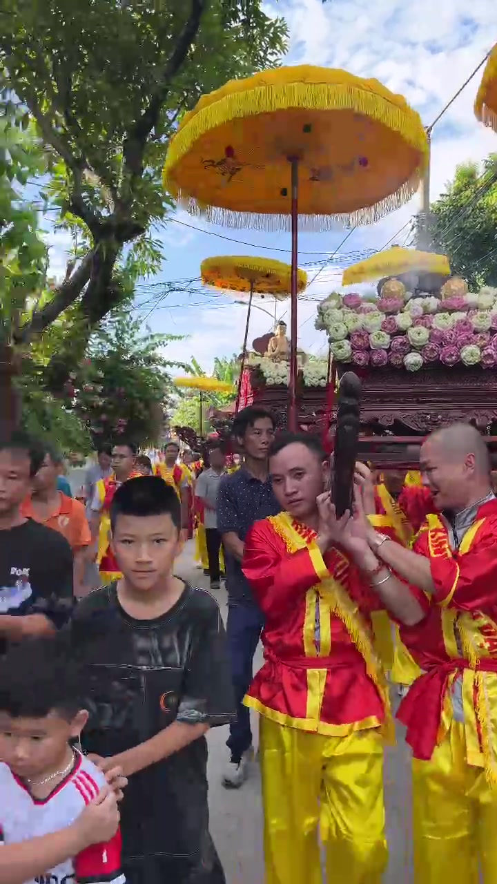 @Quang đam m&ecirc;